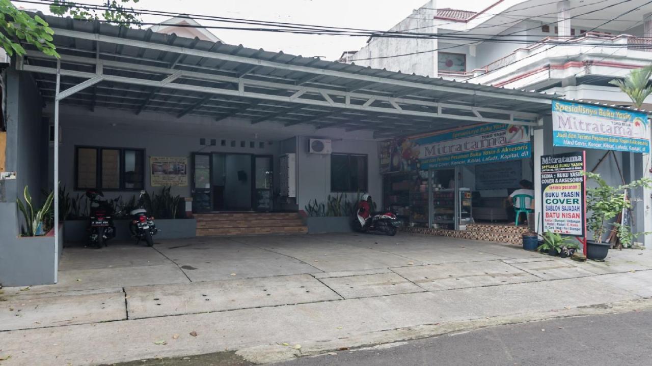 Hotel Reddoorz Syariah Near Stasiun Kota Bogor Exterior foto